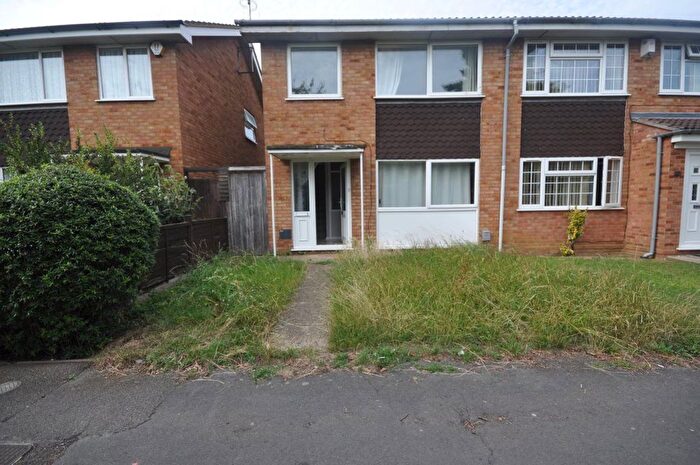 3 Bedroom Terraced House To Rent In Lovat Walk, Kempston, Bedford, MK42