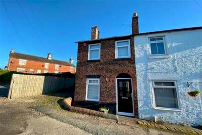 2 Bedroom House To Rent In Mill Row, Sandbach, Cheshire, CW11