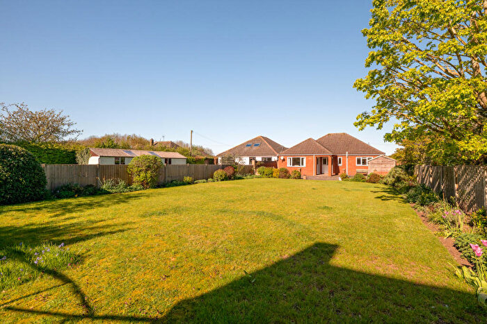 3 Bedroom Detached Bungalow For Sale In Hough Road, Grantham, NG32