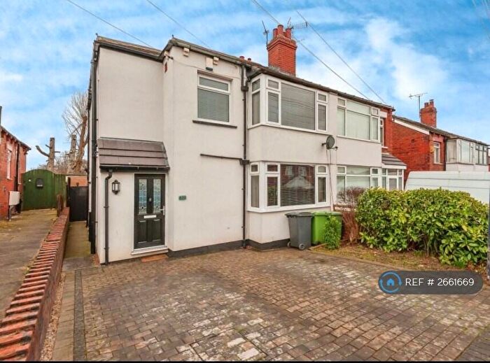 3 Bedroom Semi Detached House To Rent In Bell Mount View, Leeds, LS13