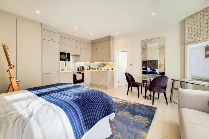 Studio To Rent In Arkwright Road, Hampstead, London, NW3