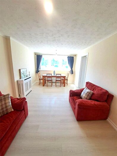 2 Bedroom Flat To Rent In Wingate Place, Aberdeen, AB24