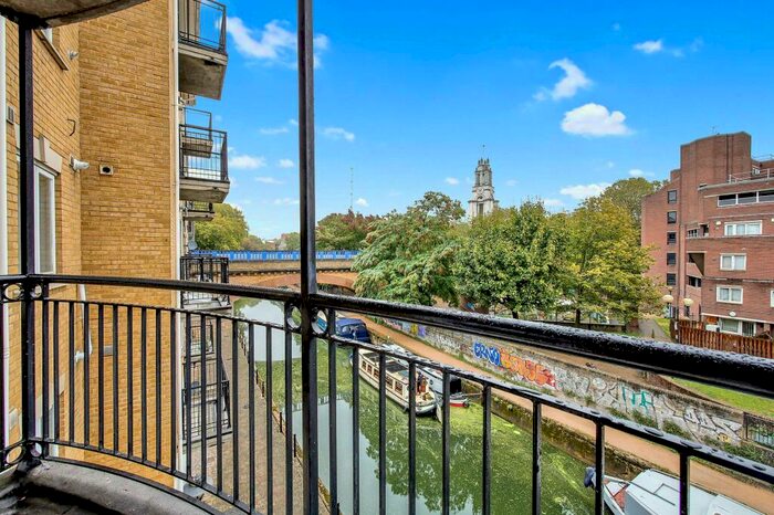 2 Bedroom Flat To Rent In Island Row, London, E14