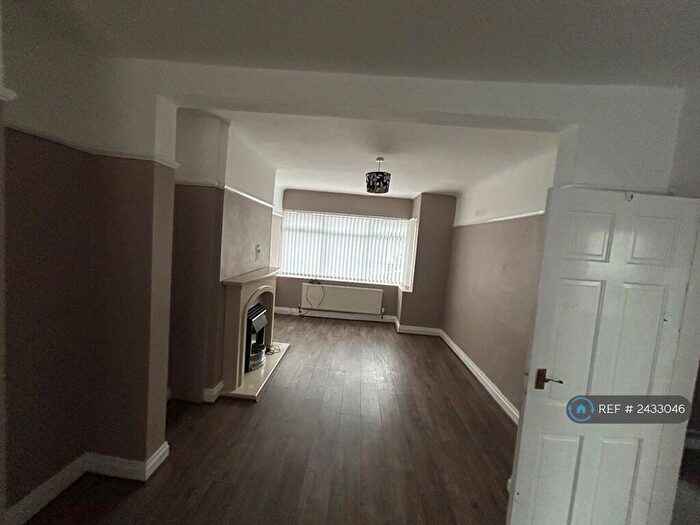 3 Bedroom Semi-Detached House To Rent In Fieldton Road, Liverpool, L11