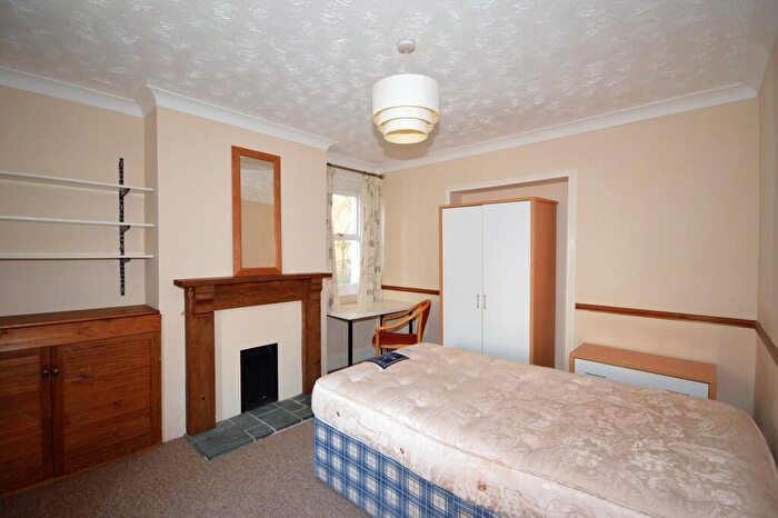 5 Bedroom Detached House To Rent In Brassey Road, Winton, Bournemouth, BH9