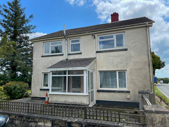 4 Bedroom Detached House For Sale In Efailwen, Clynderwen, Carmarthenshire, SA66