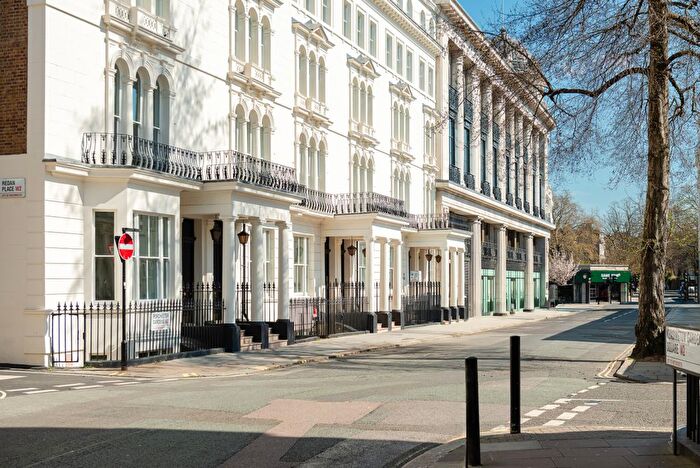 2 Bedroom Flat For Sale In Porchester Gardens, Bayswater, London, United Kingdom, W2