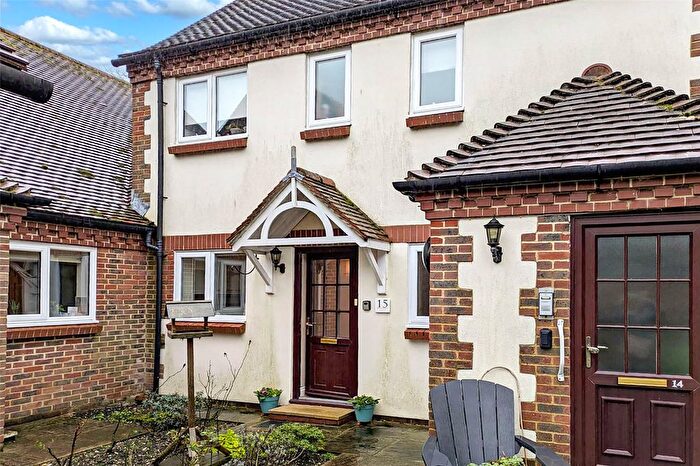 1 Bedroom Flat For Sale In Arundel Road, Angmering, West Sussex, BN16