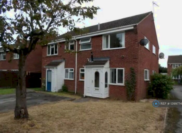 1 Bedroom Semi-Detached House To Rent In Langdale Grove, Bingham, Nottingham, NG13