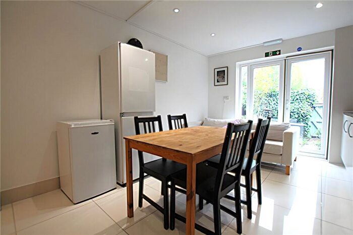4 Bedroom House To Rent In Brabazon Street, Poplar, London, E14