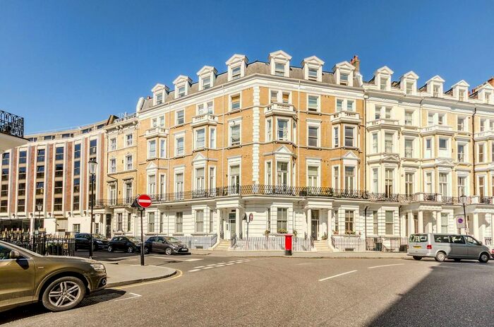Studio To Rent In Knaresborough Place, South Kensington, London, SW5