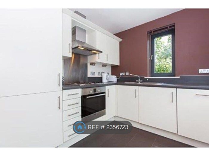 2 Bedroom Flat To Rent In Chapter Way, London, SW19