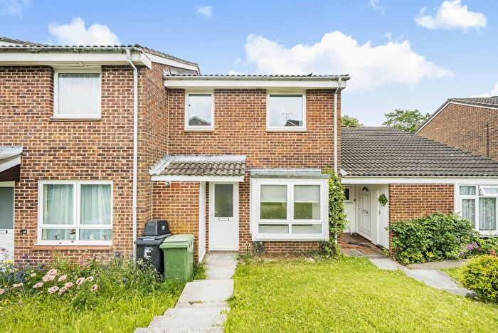 3 Bedroom Terraced House To Rent In Elder Close, Winchester, SO22