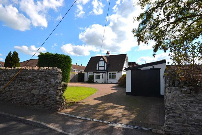 4 Bedroom Detached House For Sale In Silver Street, Nailsea, BS48