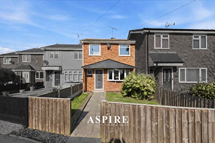 3 Bedroom Terraced House For Sale In Crossways, Canvey Island, SS8