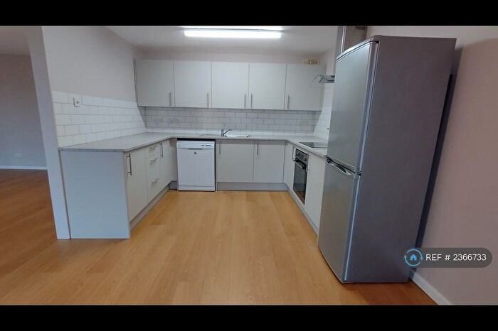 2 Bedroom Flat To Rent In Bridge Road, Bristol, BS8