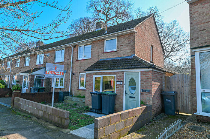 3 Bedroom End Of Terrace House For Sale In Bondfields Crescent, Leigh Park, PO9