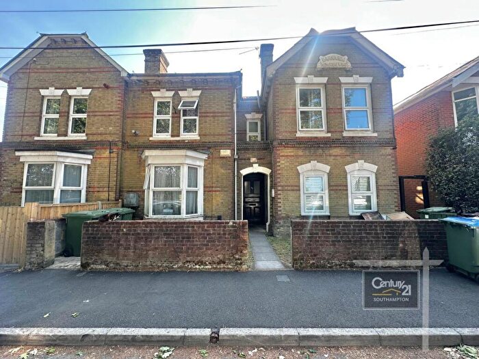 2 Bedroom Flat To Rent In |Ref. |, Wordsworth Road, Southampton, SO15