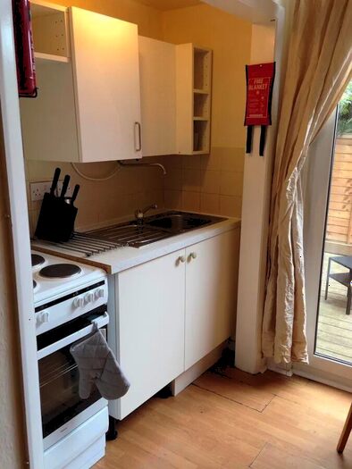 1 Bedroom House To Rent In Anson Road, London, NW2