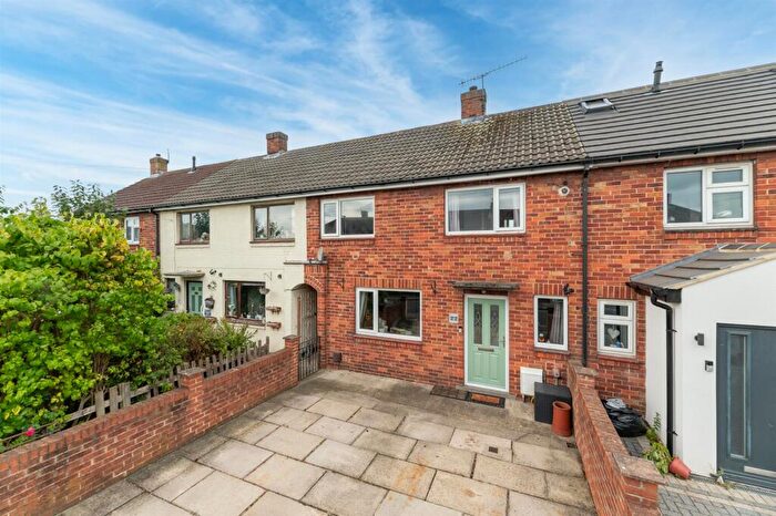 3 Bedroom Terraced House For Sale In Hollin Gate, Otley, LS21