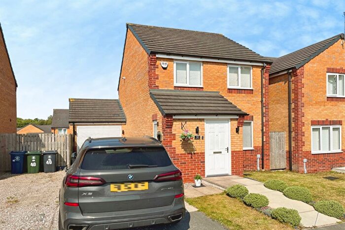 3 Bedroom Detached House For Sale In Findon Way, WN8