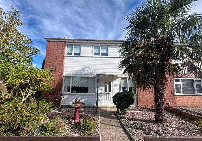 3 Bedroom Town House For Sale In Elmswood Grove, Liverpool, Merseyside, L36