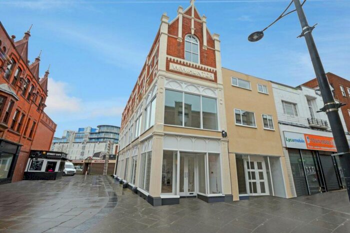 1 Bedroom Flat To Rent In Hunters House, Swindon, SN1