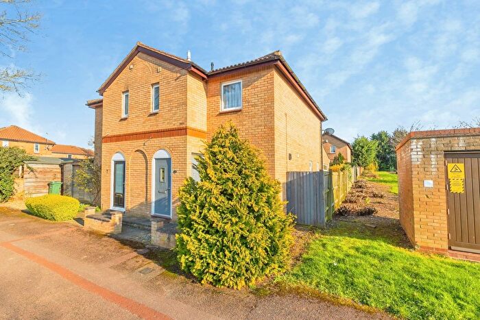 3 Bedroom Semi Detached House For Sale In Belvoir Avenue, Milton Keynes, Buckinghamshire, MK4
