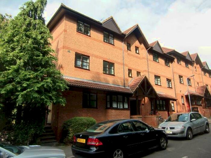 1 Bedroom Flat To Rent In Osprey Close Falcon Way, Garston Watford, WD25