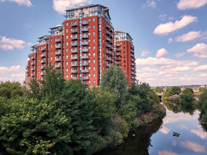 Studio To Rent In Beringa City Island, Gotts Road, Leeds, LS12