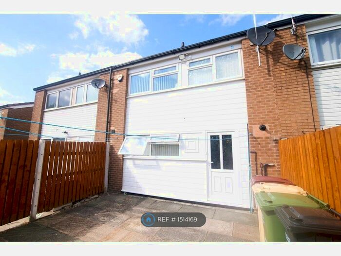 3 Bedroom Terraced House To Rent In Arnesby Grove, Bolton, BL2