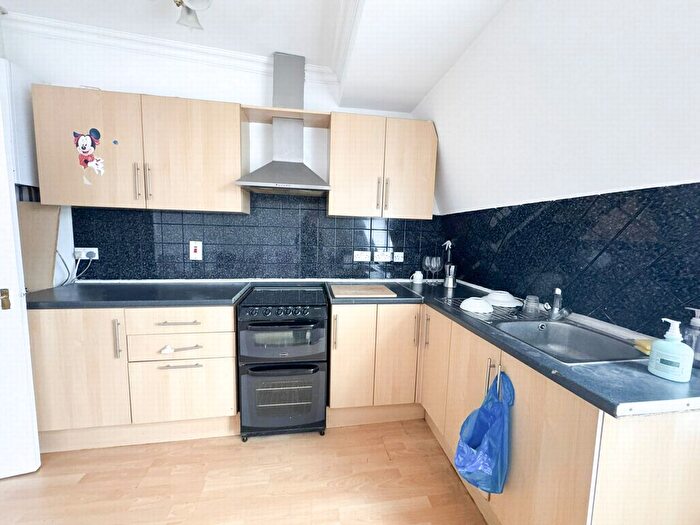 1 Bedroom Flat To Rent In Westbury Avenue, Turnpike Lane, N22