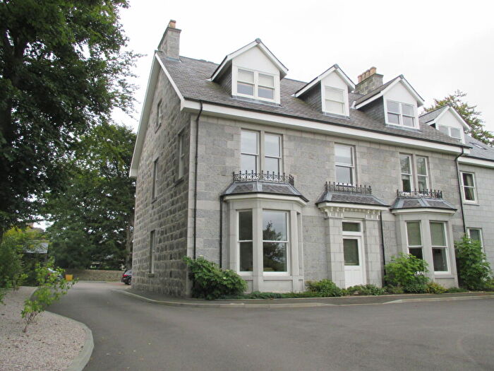 2 Bedroom Flat To Rent In Polmuir Road, Ferryhill, Aberdeen, AB11