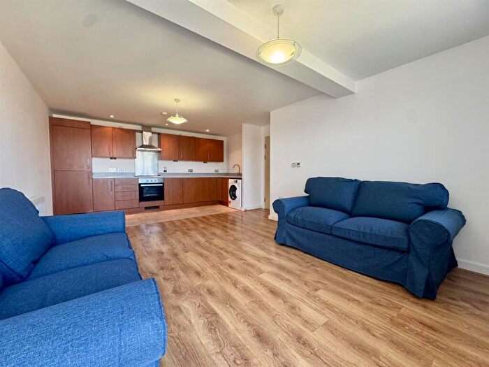 2 Bedroom Apartment To Rent In Reresby Court, Cardiff Bay, CF10