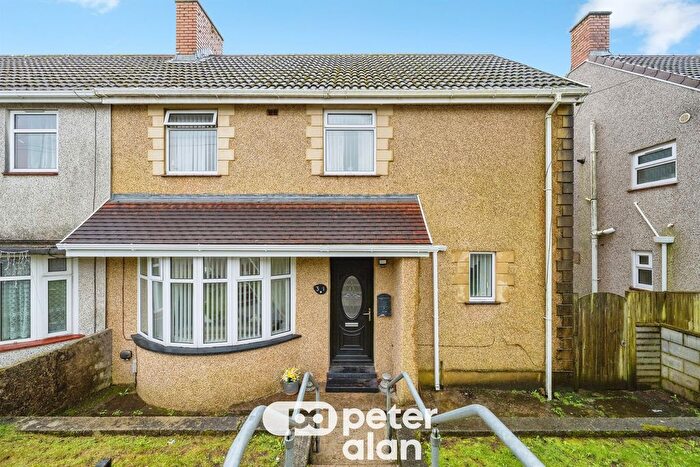3 Bedroom Semi Detached House For Sale In Heol Trefor, Penlan, Swansea, SA5