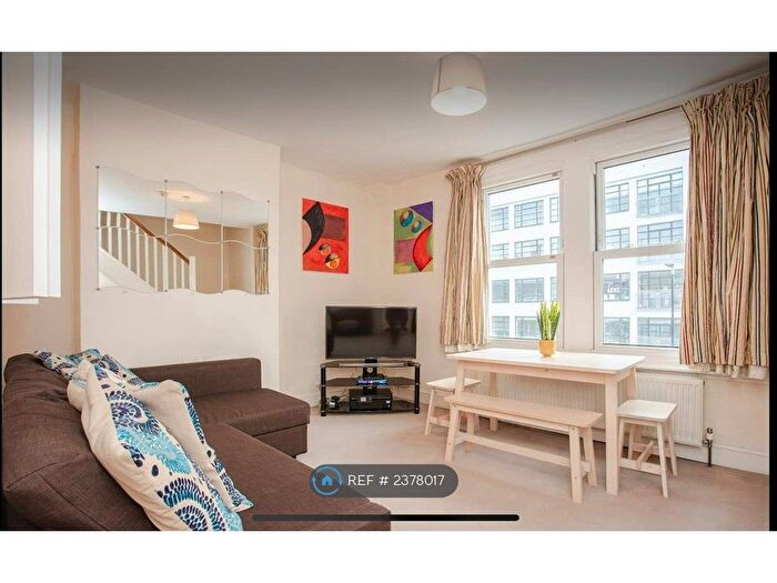 2 Bedroom Flat To Rent In Lavender Hill, London, SW11
