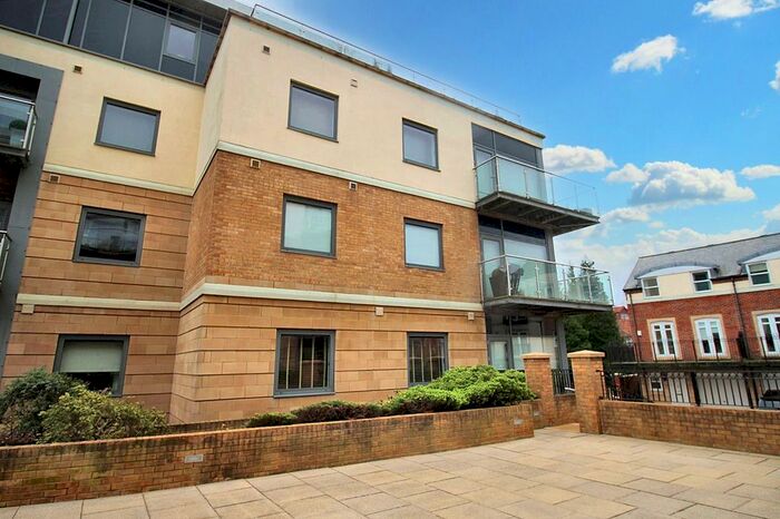 1 Bedroom Flat To Rent In Grove Park Oval, Gosforth, Newcastle Upon Tyne, NE3