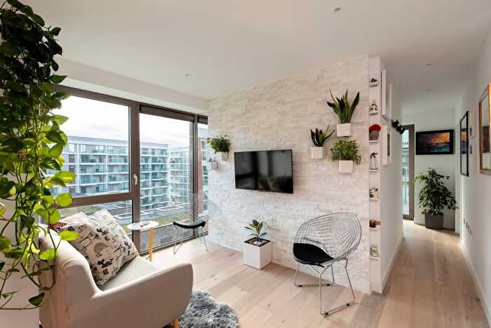 3 Bedroom Flat For Sale In Pendant Cout, Royal Crest Avenue, E16