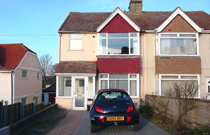 3 Bedroom Flat To Rent In Hartington Road, Brighton, BN2