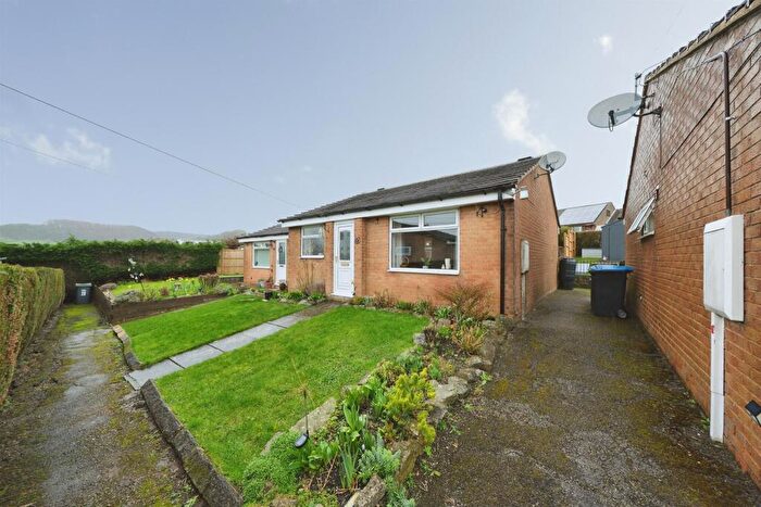 2 Bedroom Detached Bungalow For Sale In Crabtree Close, Wirksworth, Matlock, DE4