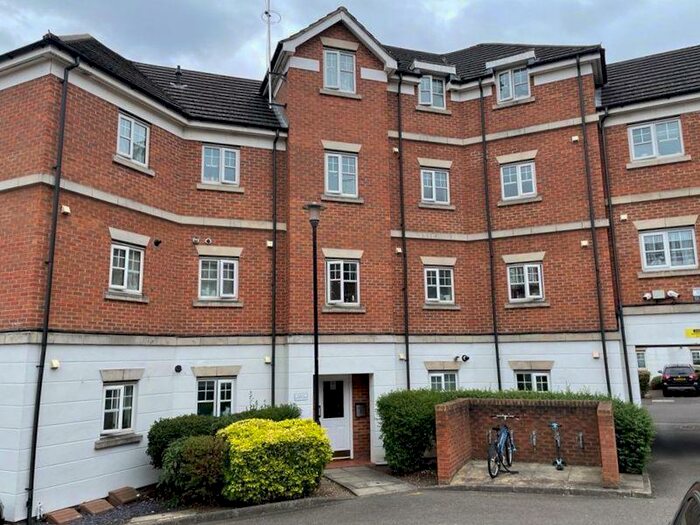 2 Bedroom Detached House To Rent In Symphony Close, Edgware, HA8