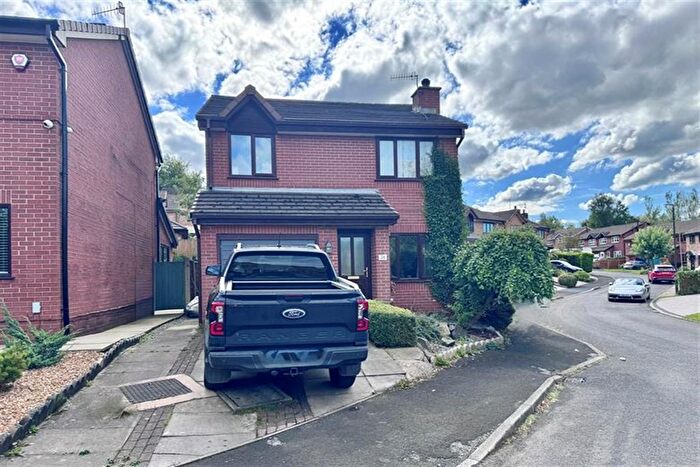 3 Bedroom Detached House For Sale In Watkin Avenue, Hadfield, Glossop, SK13