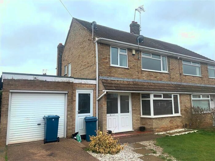 3 Bedroom Property To Rent In Chatsworth Avenue, Radcliffe-On-Trent, Nottingham, NG12