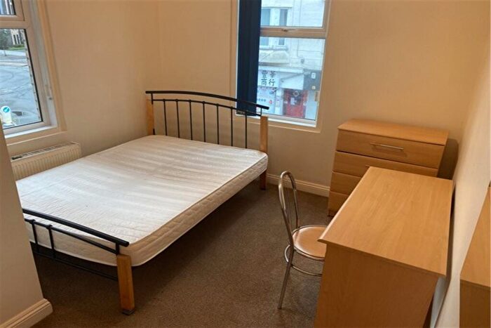 2 Bedroom Flat To Rent In Bedroom Flat In Bournemouth, BH1