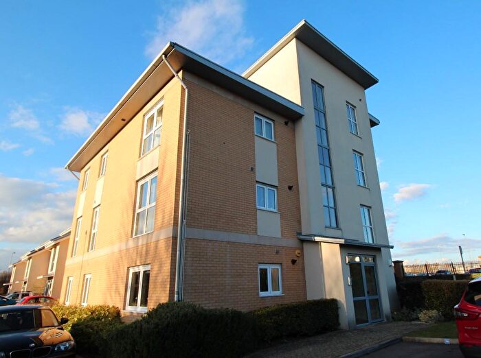 2 Bedroom Flat To Rent In Gemini Close, Cheltenham, GL51