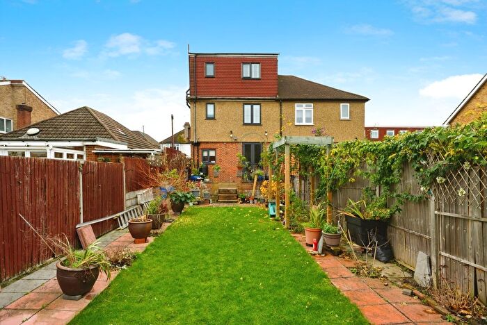 5 Bedroom Semi-detached House For Sale In St. Albans Road, Cheam, Sutton, SM1