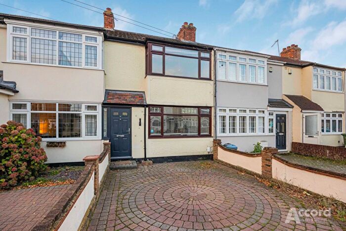 3 Bedroom Terraced House For Sale In Linley Crescent, Romford, RM7