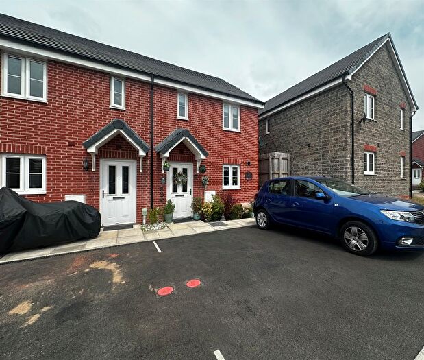 2 Bedroom End Of Terrace House For Sale In Heol Y Gylfinir, Llanilid, Pontyclun, CF72