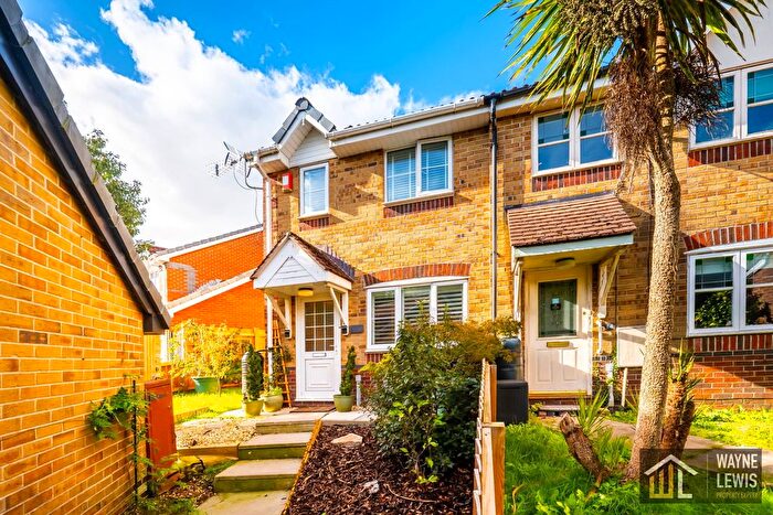 2 Bedroom Semi-Detached House For Sale In Meadow Way, Caerphilly, CF83