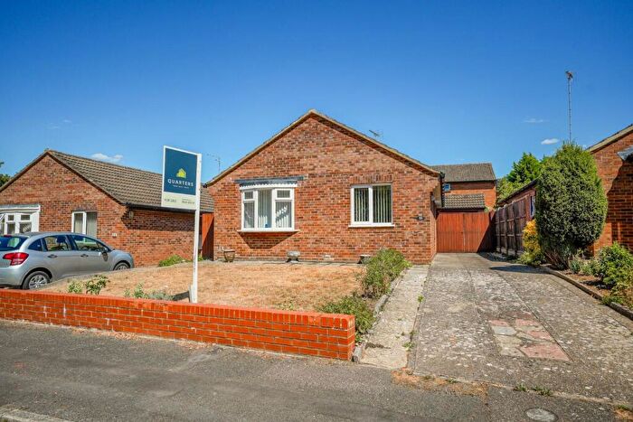 3 Bedroom Detached Bungalow For Sale In Chesterfield Crescent, Wing, Leighton Buzzard, LU7